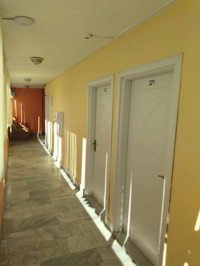 Hotel Zora คราเนโว ภายนอก รูปภาพ